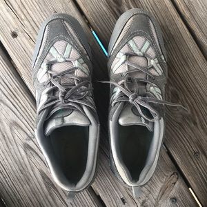 Easy spirit explore map sneakers mint/gray 9N